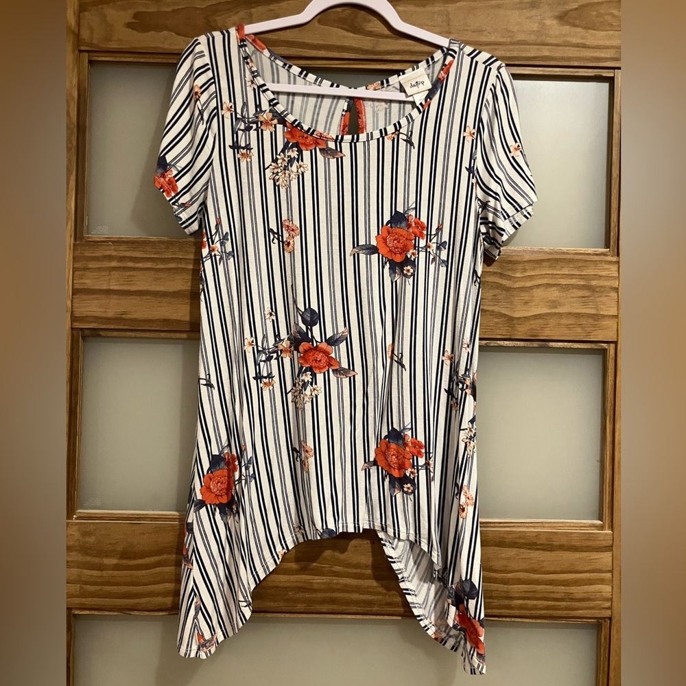 Medium Daytrip Open Back Floral Top